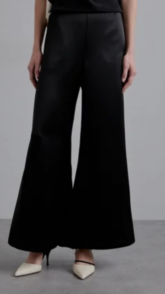 By Marlene Birger Cropped pants AMORES