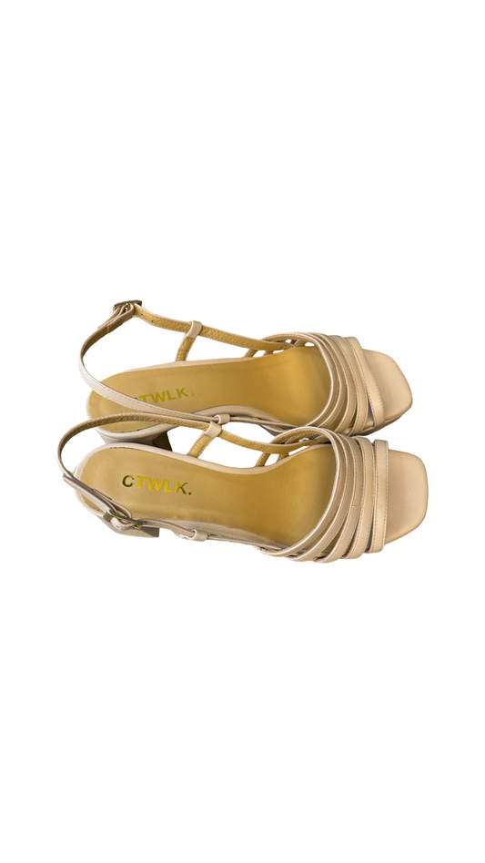 CATWALK leather sandals in nude color